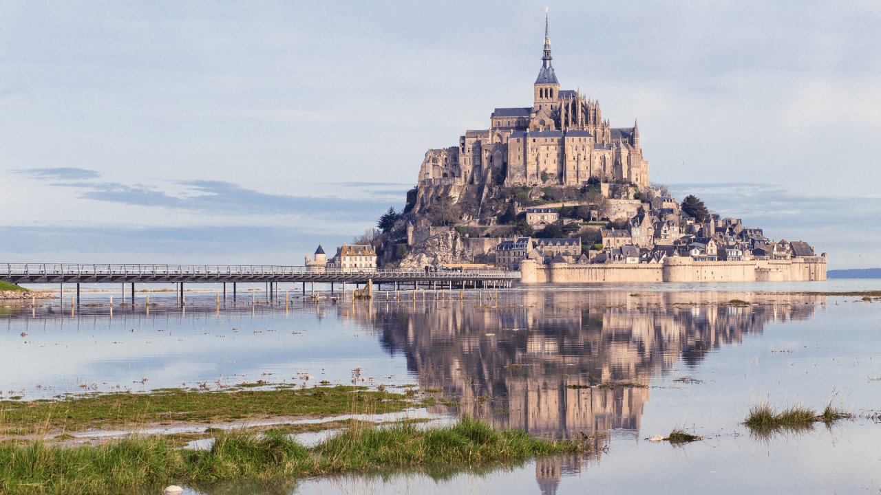 Saint-Malo e Mont Saint-Michel: Un Viaggio tra Mare, Storia e Natura sul Sentiero GR34