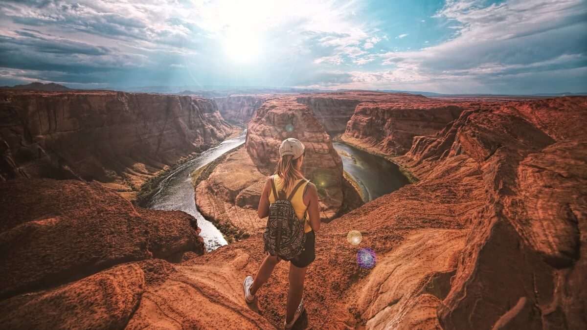 Viaggio dall’altra parte del mondo? É più difficile saper restare e camminare vicino.