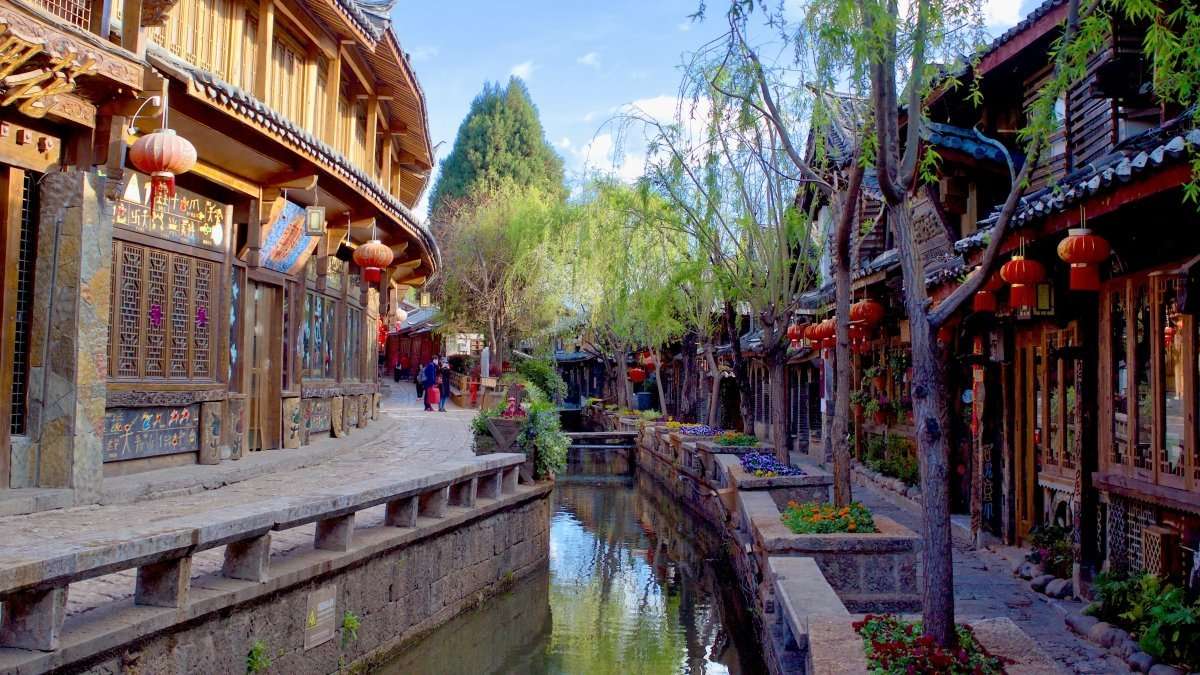 Trekking in Cina