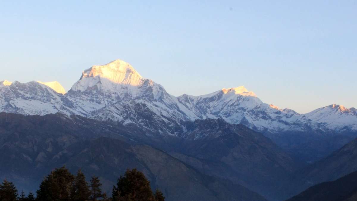 Trekking a Poon Hill, in Nepal, e alba sull’Annapurna